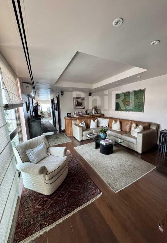 Apartamento de 4 quartos em Ipanema