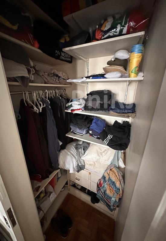Apartamento de 2 quartos no Leblon