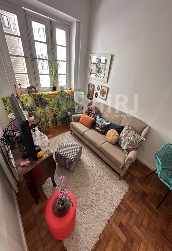 Apartamento de 2 quartos no Leblon