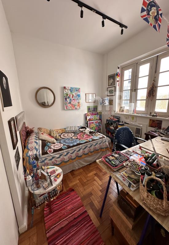 Apartamento de 2 quartos no Leblon