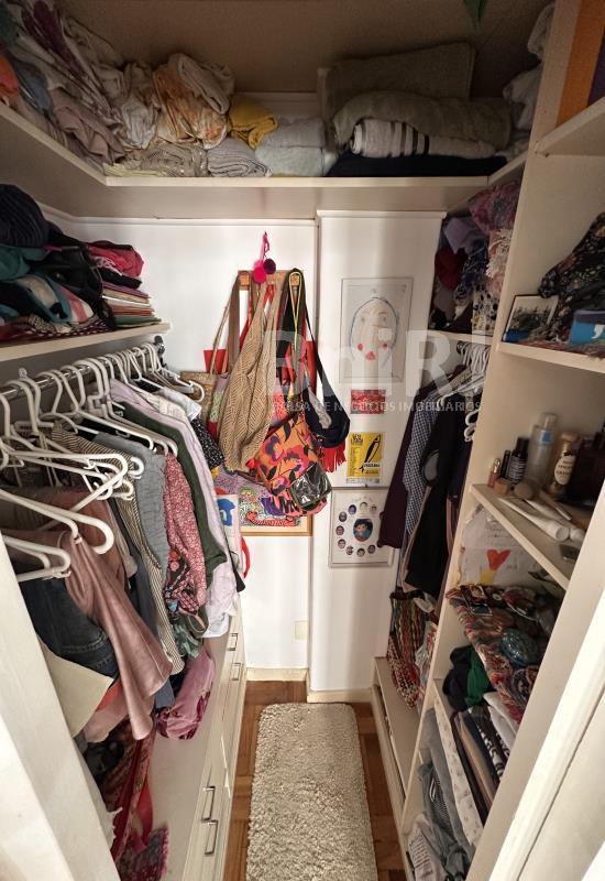 Apartamento de 2 quartos no Leblon