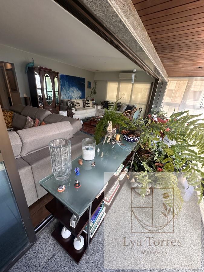 Apartamento de 4 quartos na Lagoa