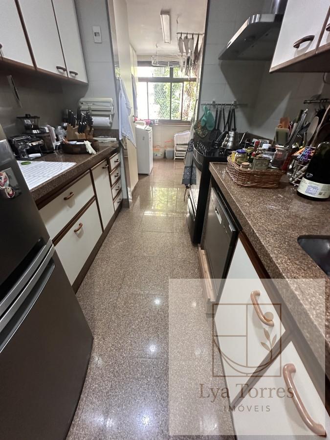 Apartamento de 4 quartos na Lagoa