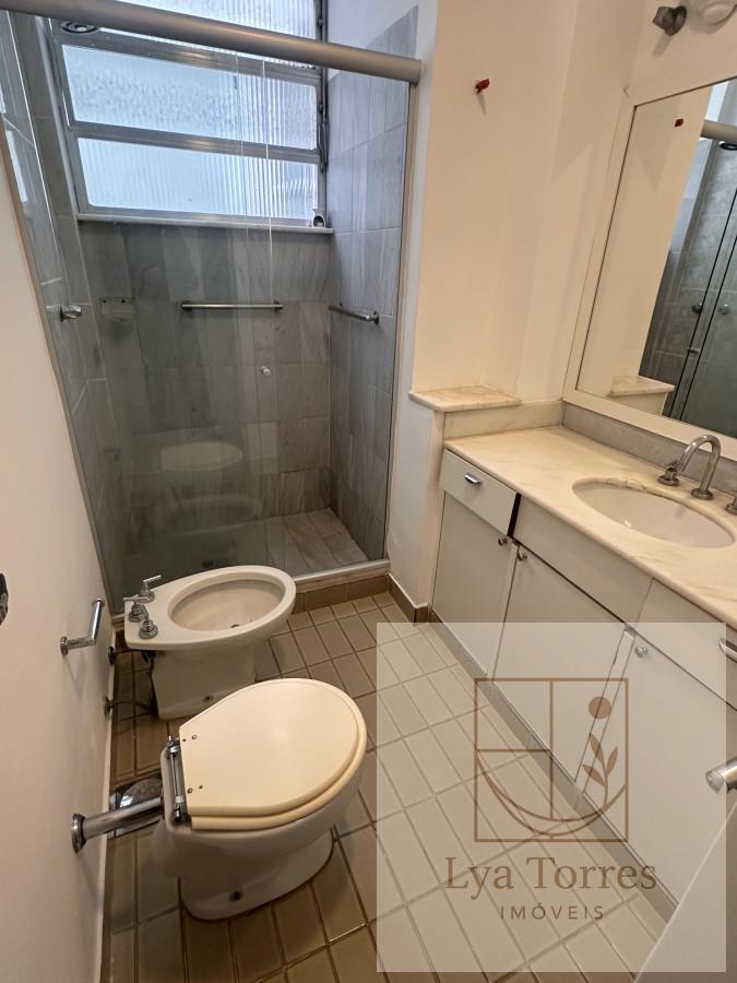 Apartamento de 4 quartos no Leblon