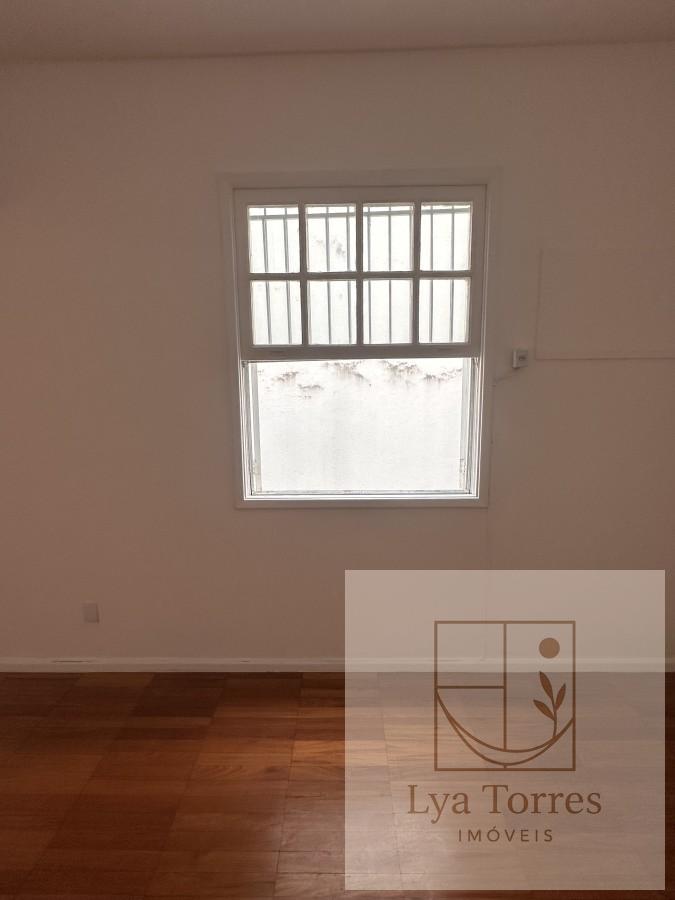 Apartamento de 4 quartos no Leblon