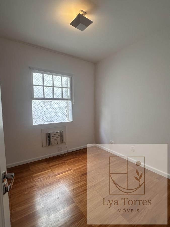 Apartamento de 4 quartos no Leblon