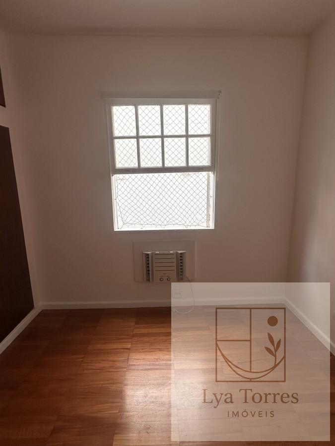 Apartamento de 4 quartos no Leblon