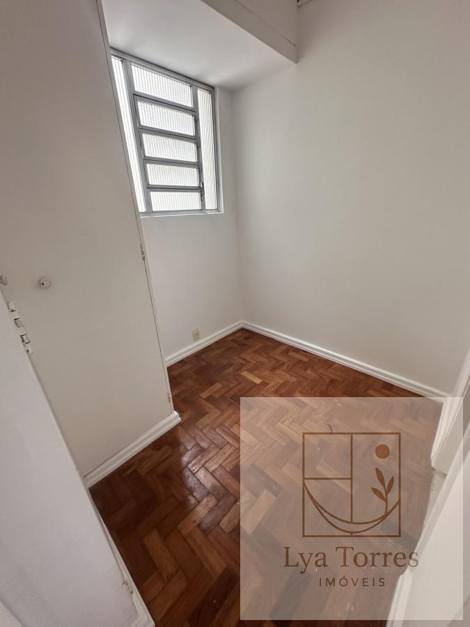 Apartamento de 4 quartos no Leblon