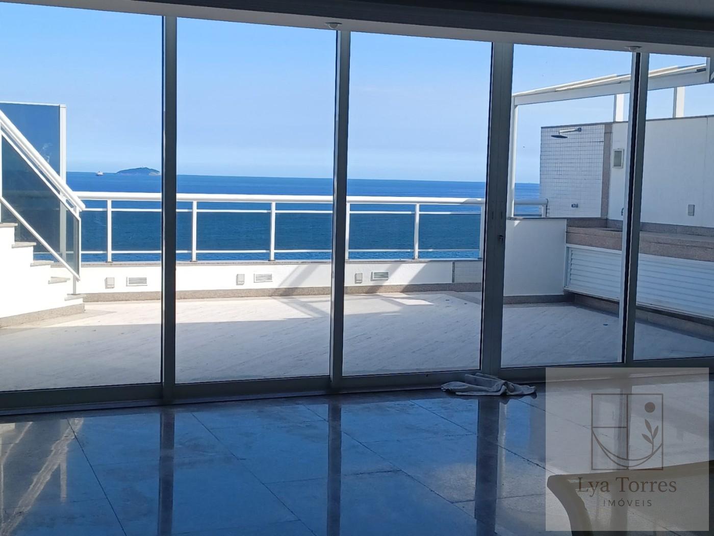 Cobertura de 4 quartos em Copacabana