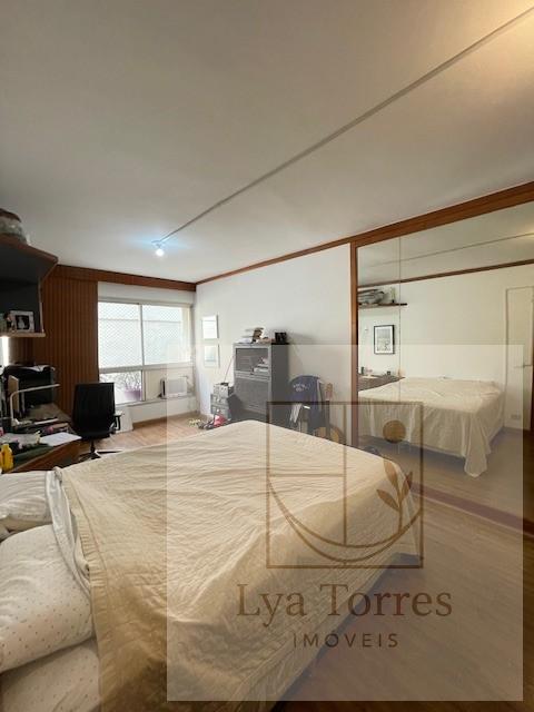 Apartamento de 5 quartos no Leblon