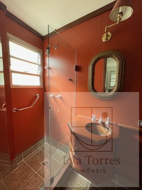 Apartamento de 5 quartos no Leblon