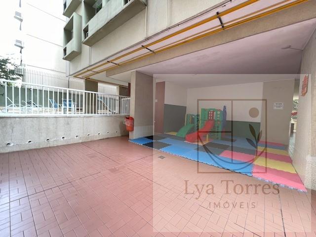 Apartamento de 5 quartos no Leblon