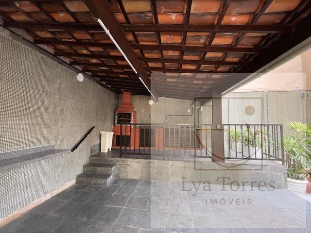 Apartamento de 5 quartos no Leblon