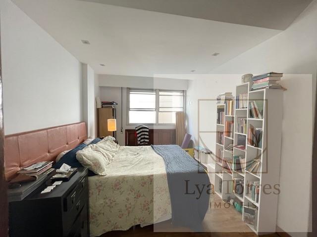 Apartamento de 5 quartos no Leblon