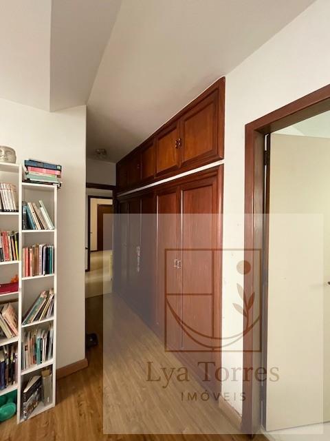 Apartamento de 5 quartos no Leblon