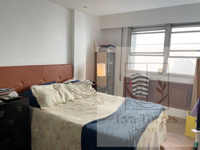 Apartamento de 5 quartos no Leblon