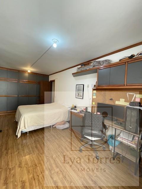 Apartamento de 5 quartos no Leblon