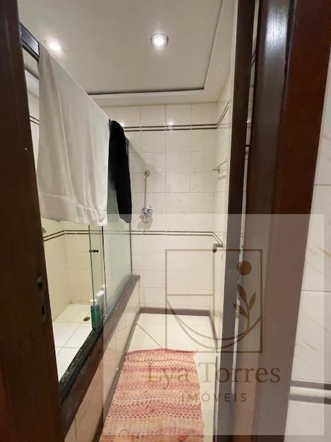 Apartamento de 5 quartos no Leblon
