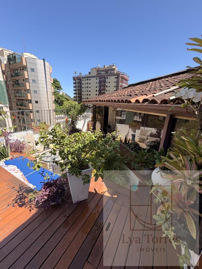 Cobertura de 4 quartos em Copacabana