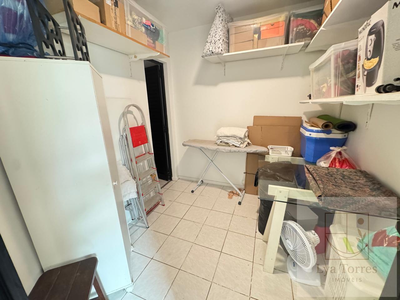 Apartamento de 3 quartos no Leblon