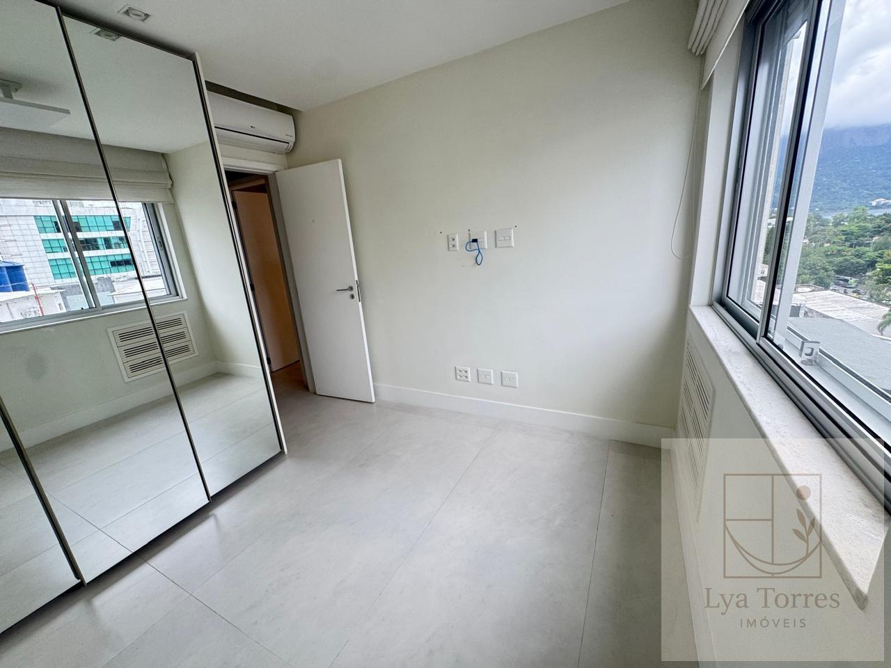 Apartamento de 3 quartos no Leblon