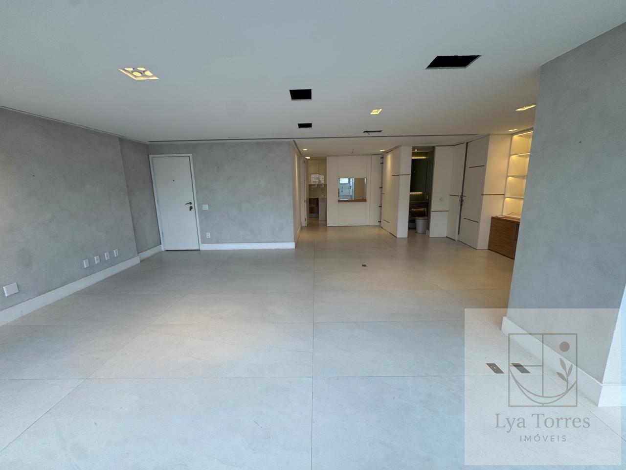 Apartamento de 3 quartos no Leblon