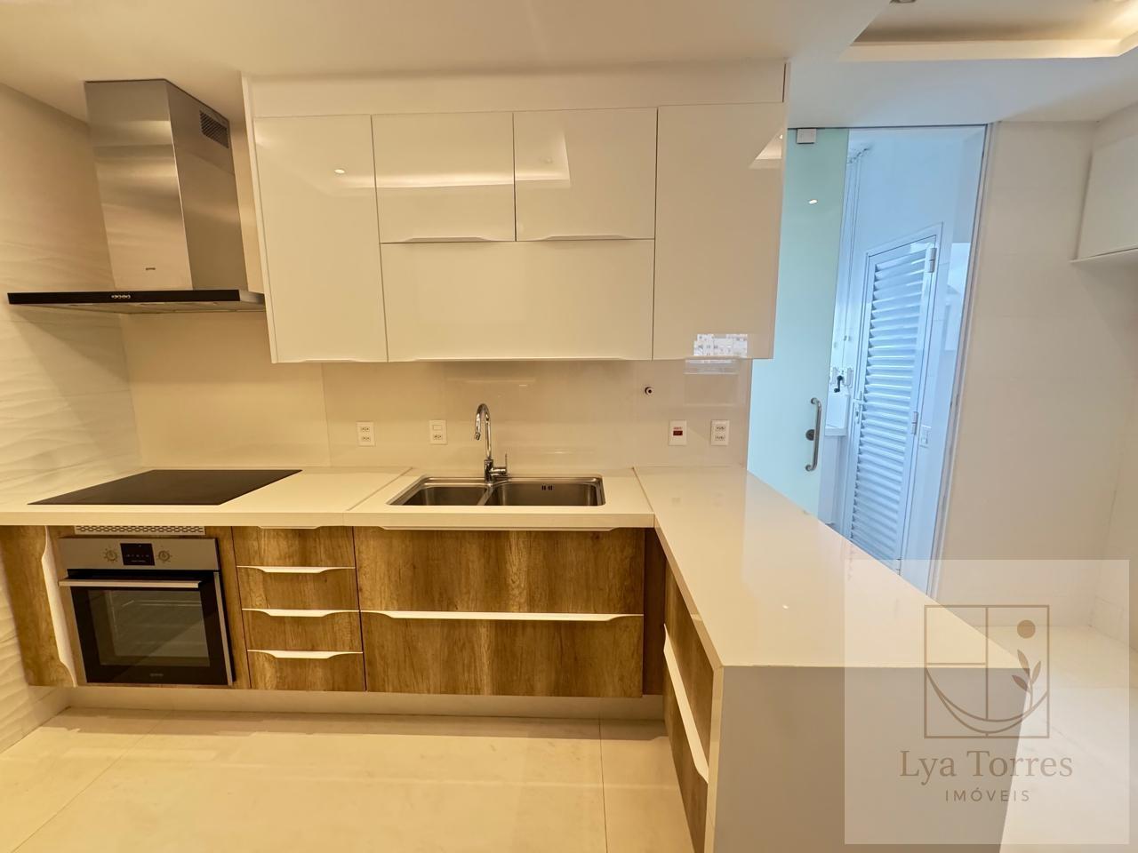 Apartamento de 3 quartos no Leblon