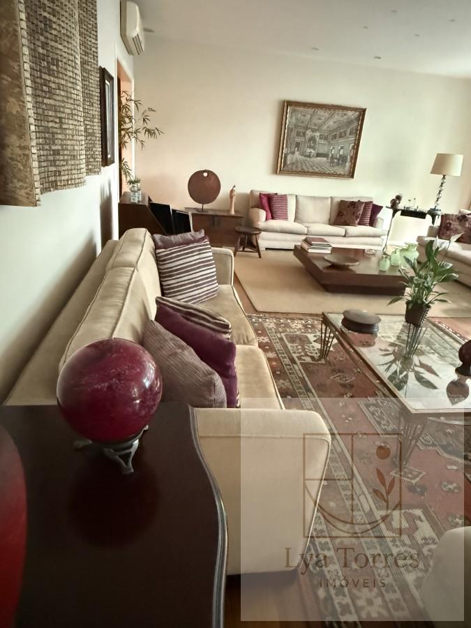 Apartamento de 4 quartos em Ipanema