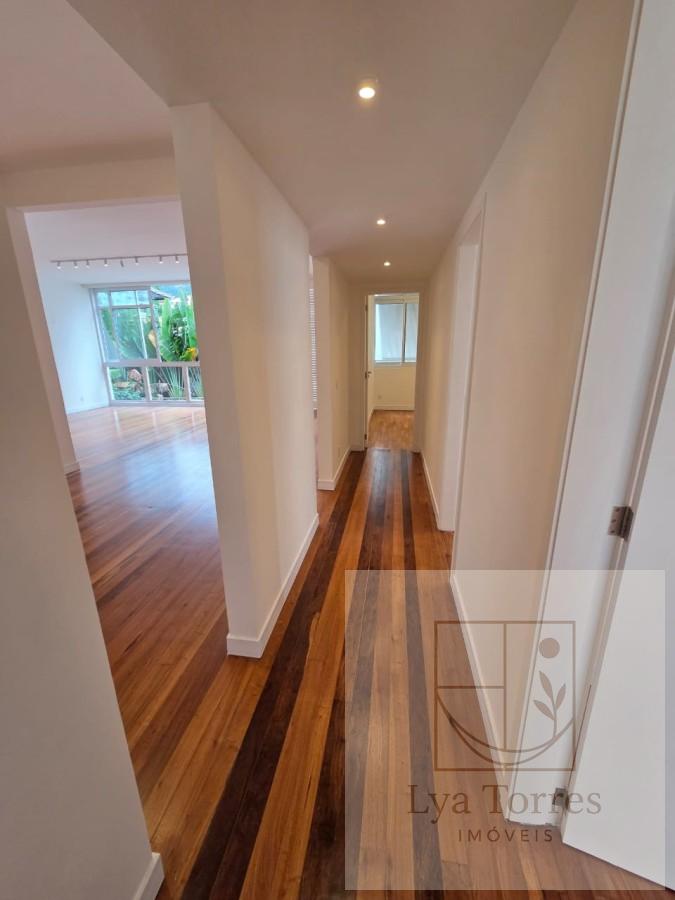 Apartamento de 3 quartos no Leblon