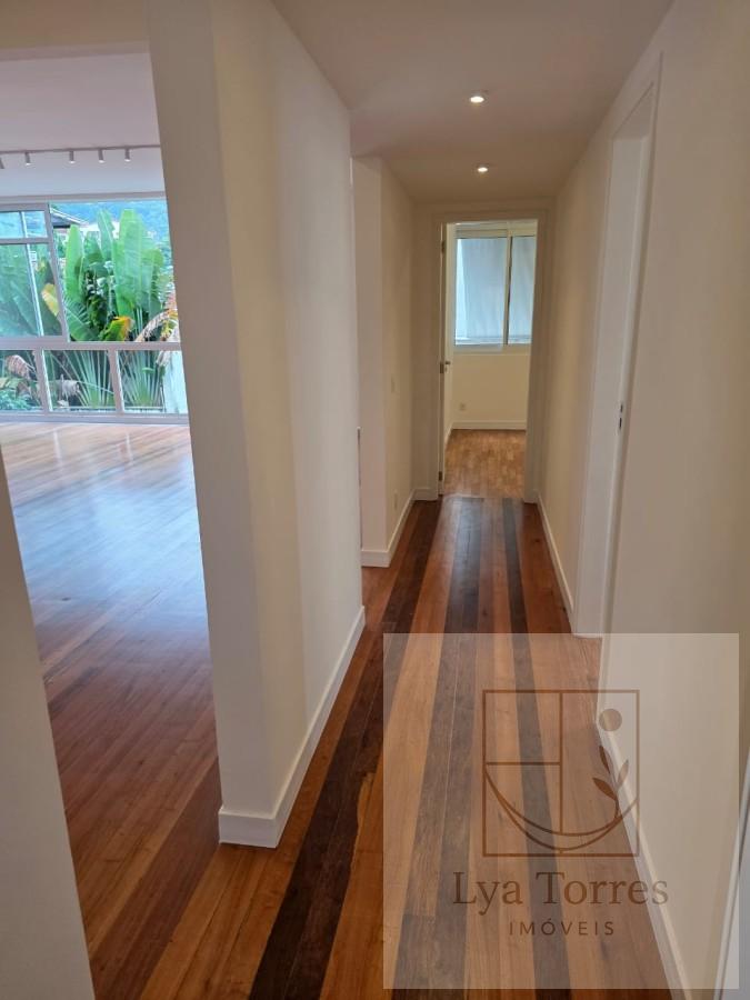 Apartamento de 3 quartos no Leblon