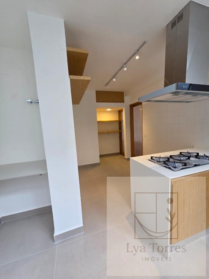 Apartamento de 3 quartos no Leblon
