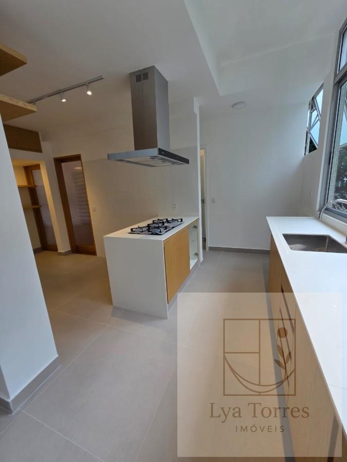 Apartamento de 3 quartos no Leblon