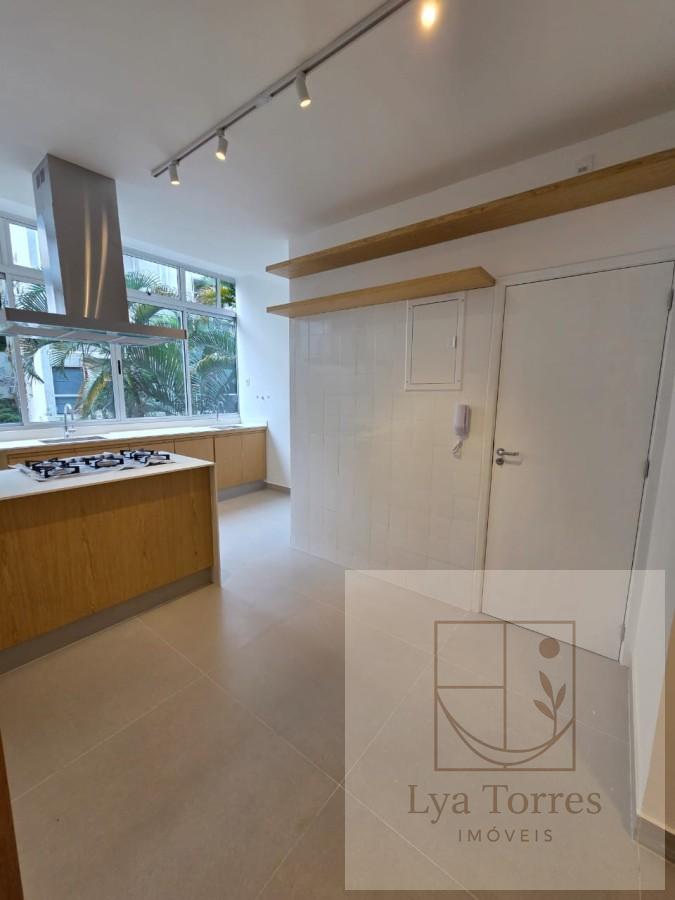 Apartamento de 3 quartos no Leblon