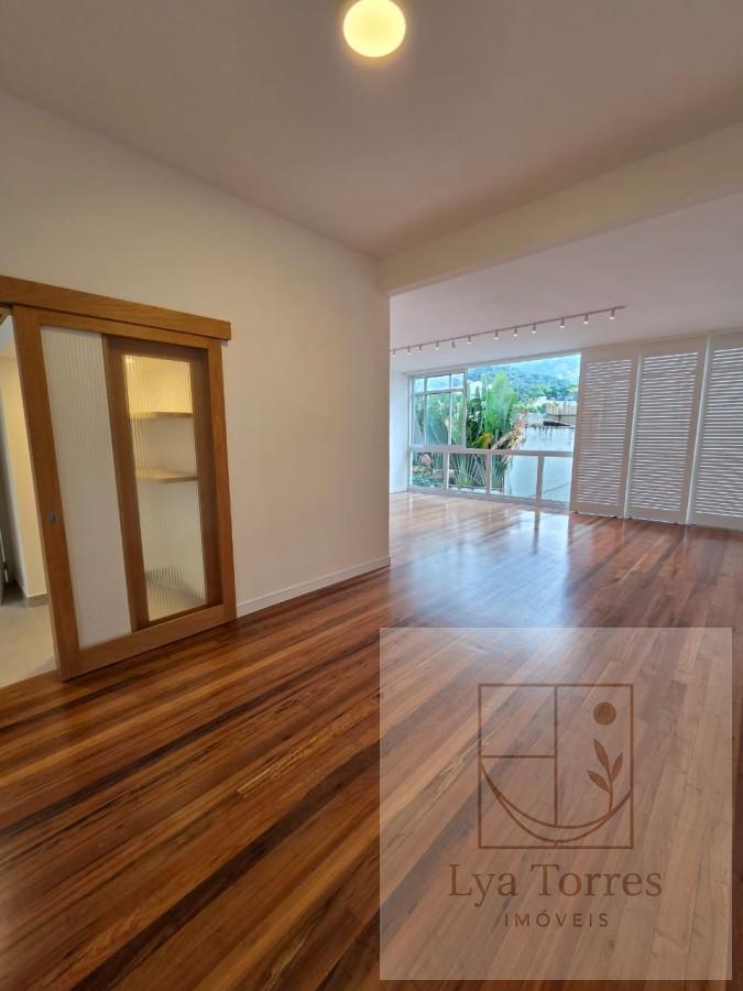 Apartamento de 3 quartos no Leblon