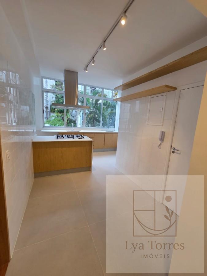 Apartamento de 3 quartos no Leblon