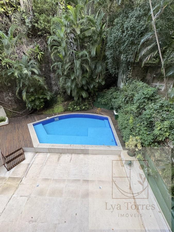Apartamento de 2 quartos no Leblon