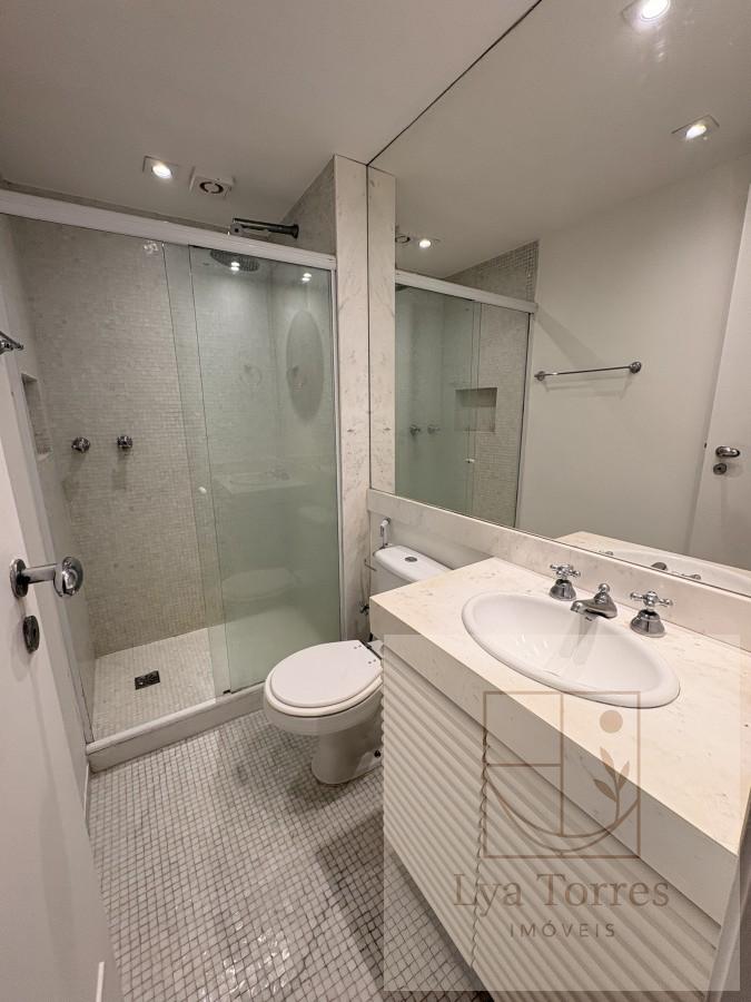 Apartamento de 2 quartos no Leblon