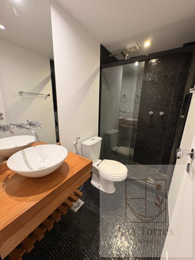 Apartamento de 2 quartos no Leblon