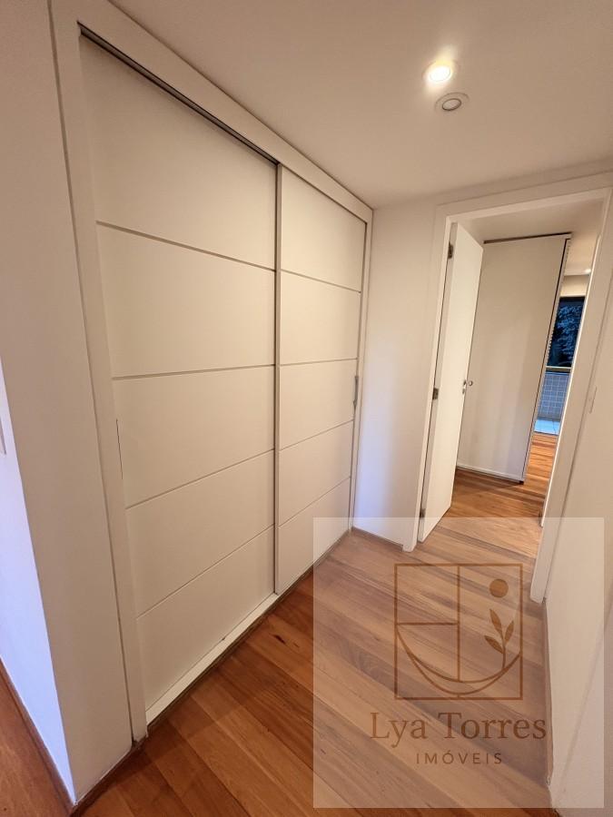 Apartamento de 2 quartos no Leblon