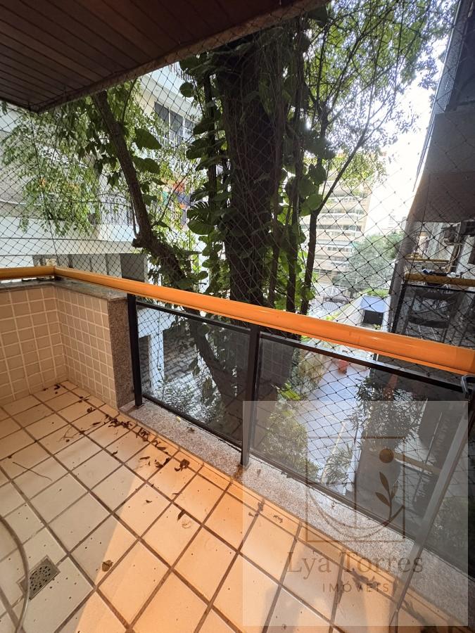 Apartamento de 2 quartos no Leblon