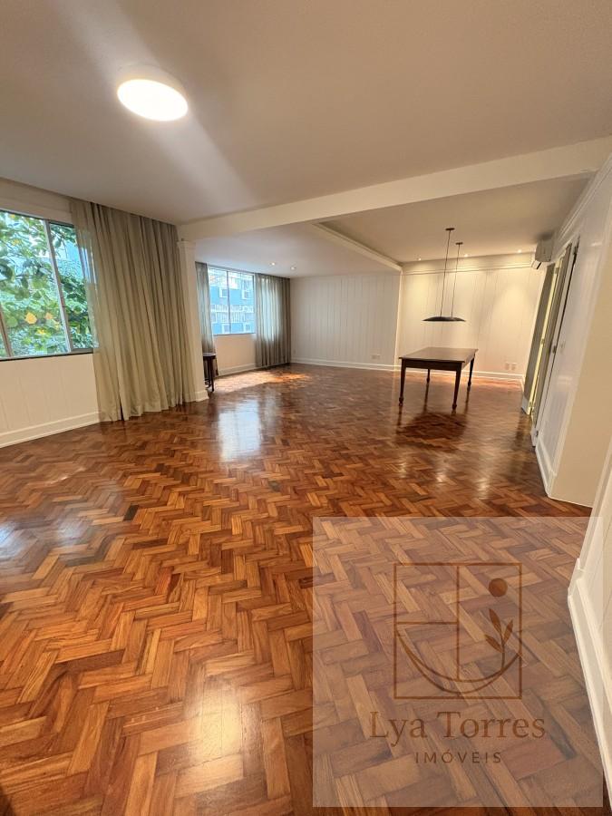 Apartamento de 3 quartos em Copacabana