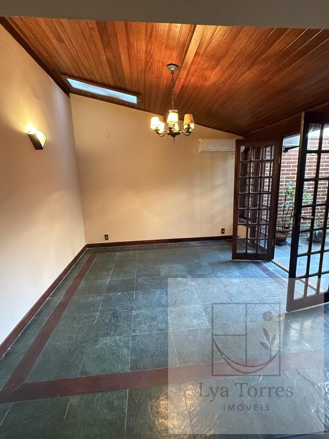 Apartamento de 3 quartos no Leblon