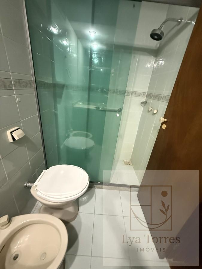 Apartamento de 3 quartos no Leblon