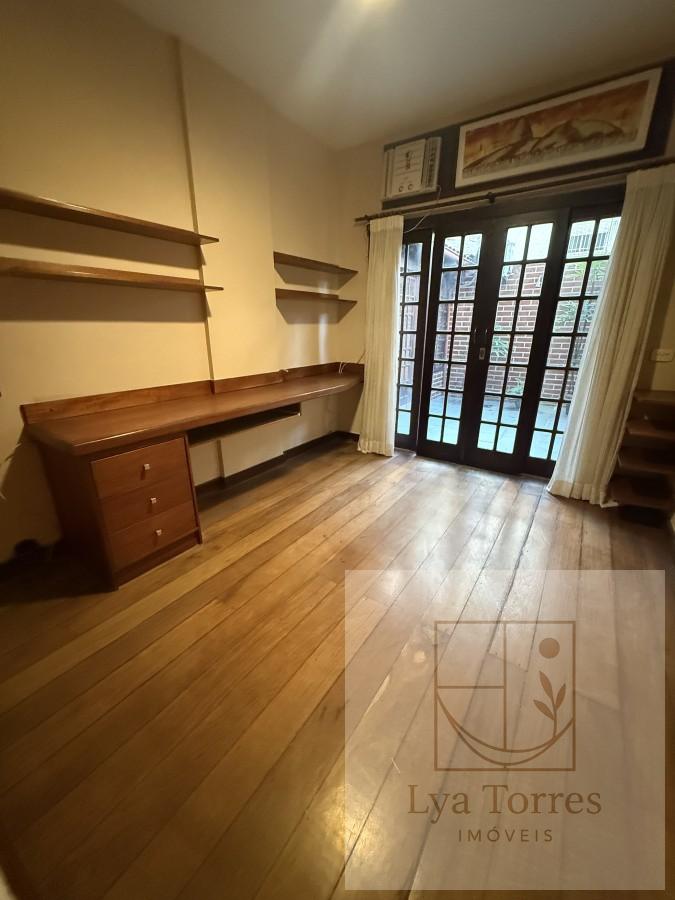 Apartamento de 3 quartos no Leblon