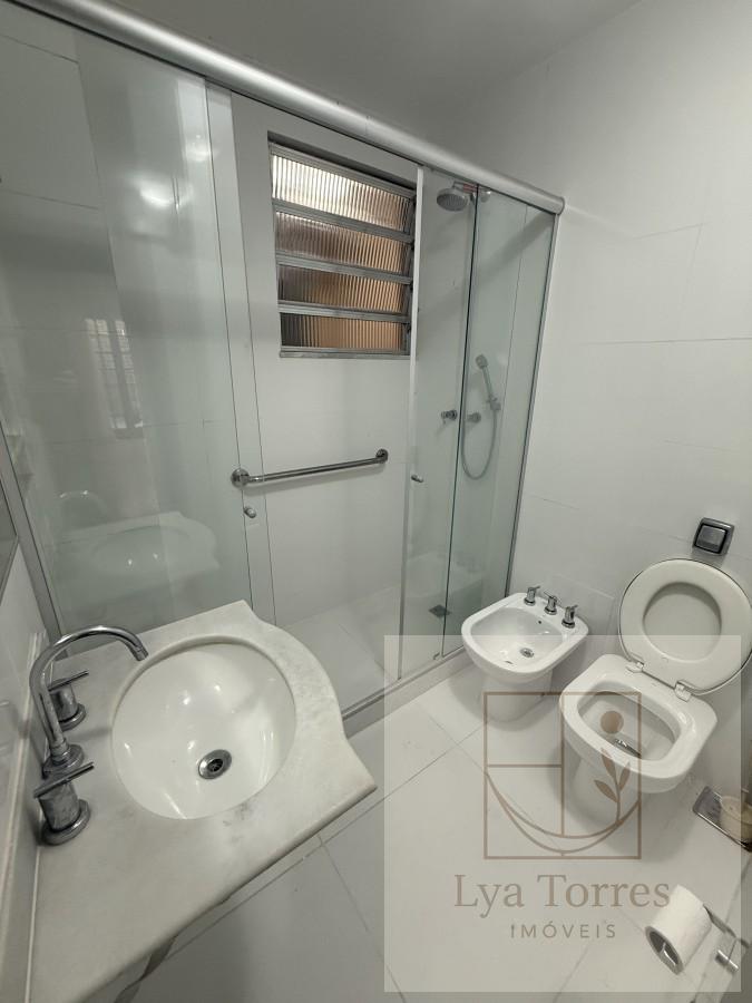 Apartamento de 3 quartos no Leblon