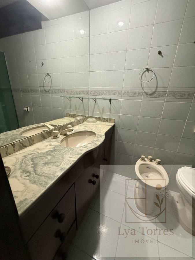 Apartamento de 3 quartos no Leblon