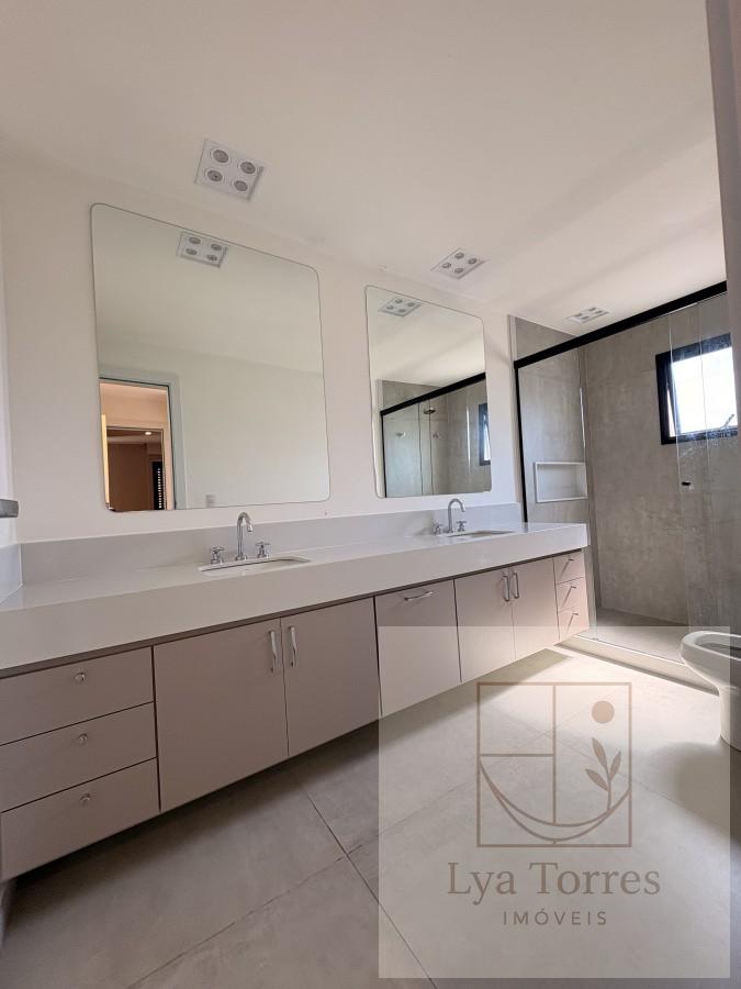 Casa de 4 quartos na Barra da Tijuca