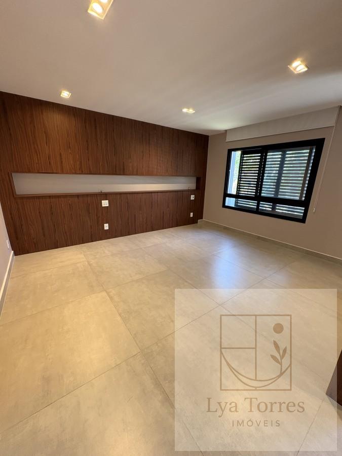 Casa de 4 quartos na Barra da Tijuca