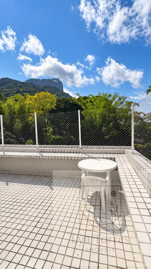 Apartamento de 2 quartos no Jardim Botânico
