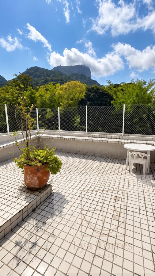 Apartamento de 2 quartos no Jardim Botânico